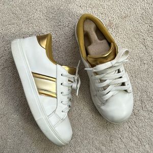 Tahari | white gold lace up girl shoes | 3